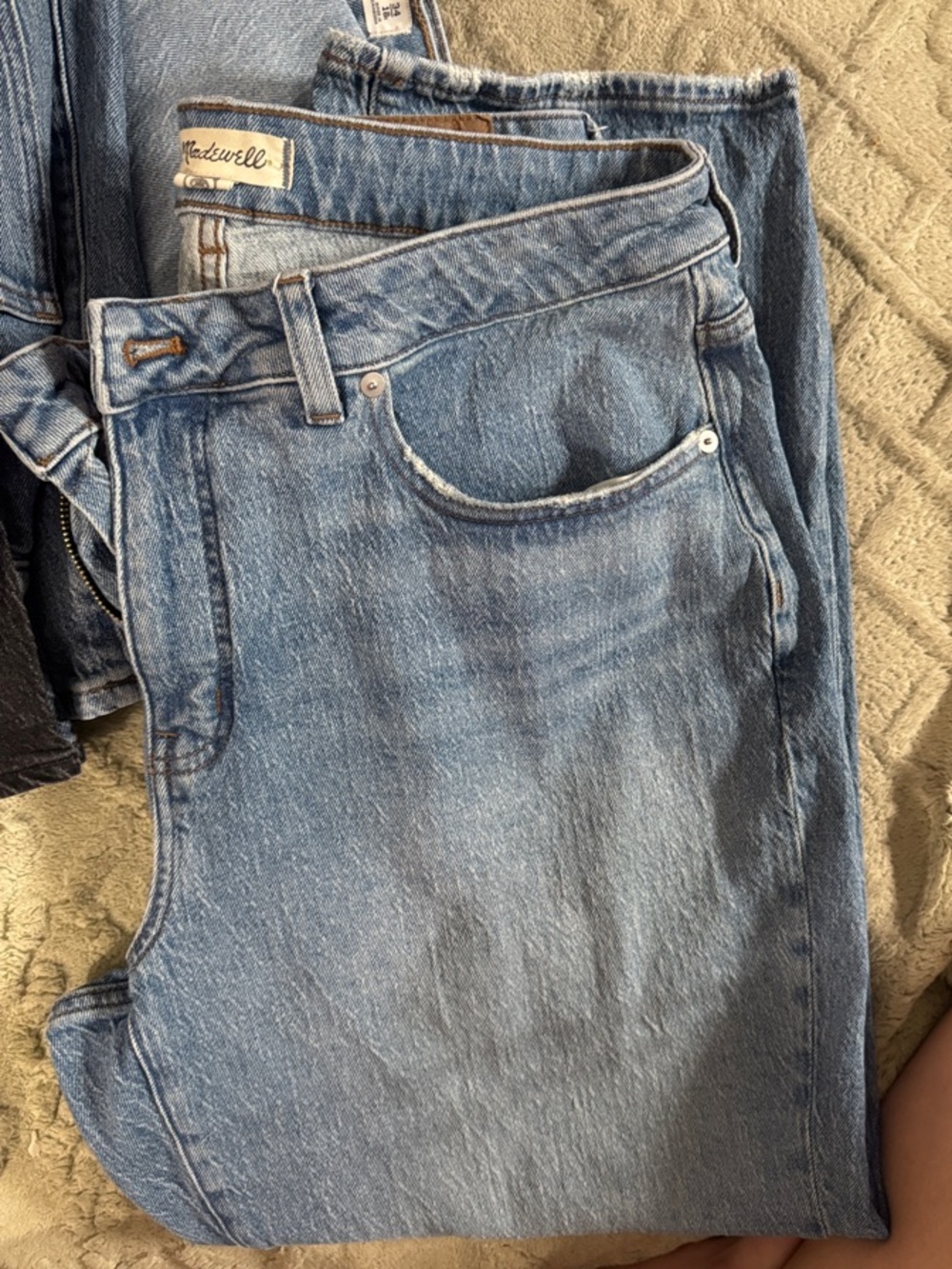 Madewell Curvy '90s Straight Jeans - Light Wash Blue Denim